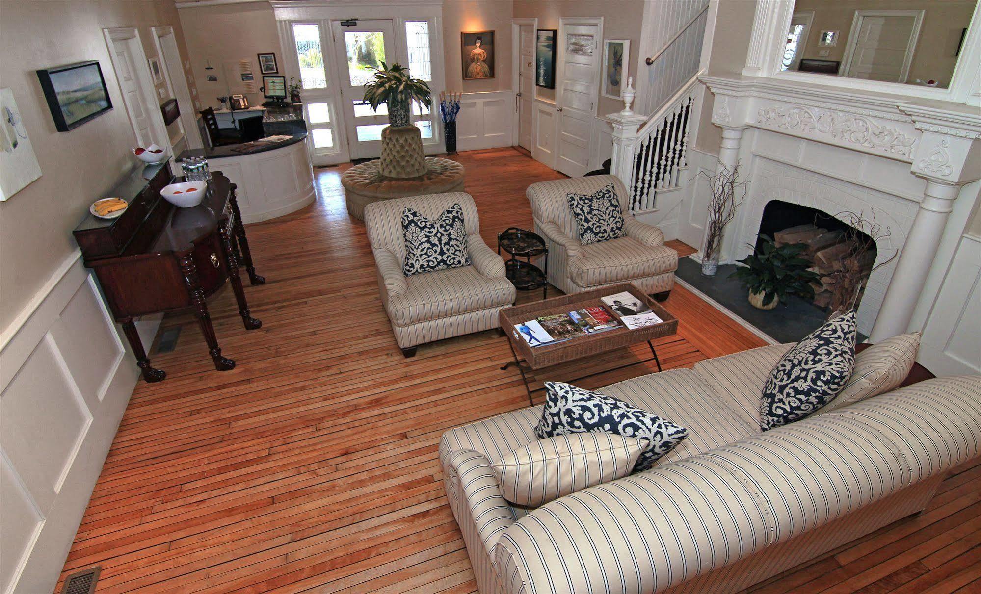 Anchor Inn Beach House Provincetown Exterior foto
